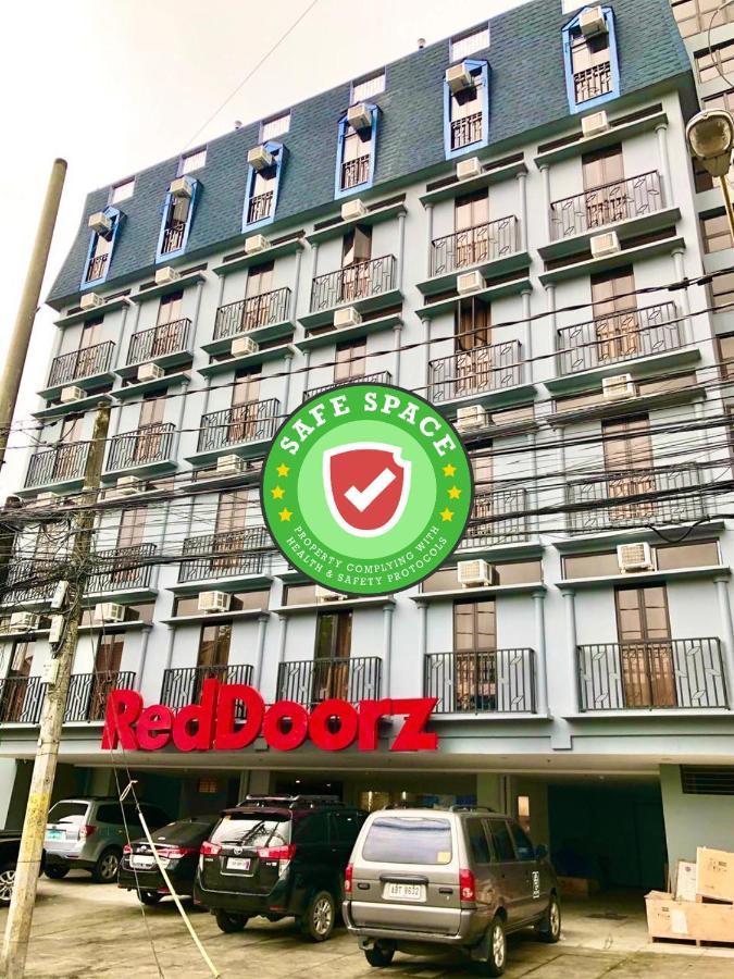 Reddoorz Plus @ Jardin Suites Guadalupe Nuevo Mandaluyong Εξωτερικό φωτογραφία