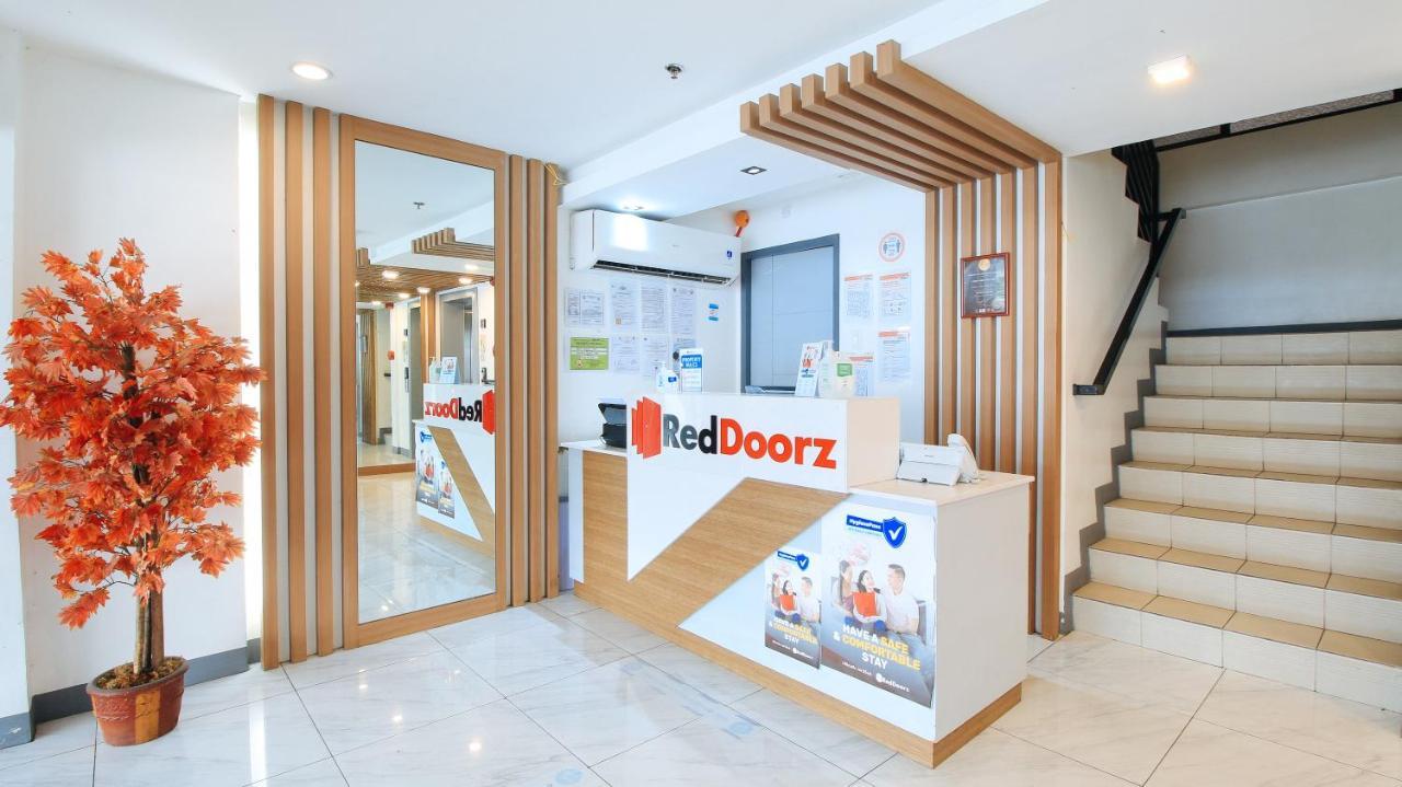 Reddoorz Plus @ Jardin Suites Guadalupe Nuevo Mandaluyong Εξωτερικό φωτογραφία