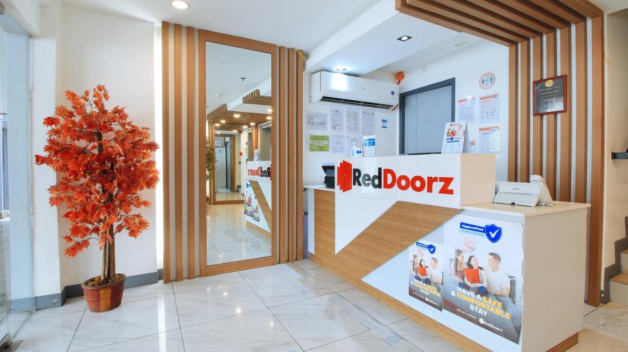 Reddoorz Plus @ Jardin Suites Guadalupe Nuevo Mandaluyong Εξωτερικό φωτογραφία