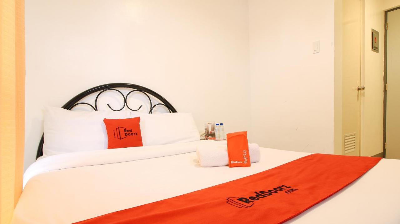 Reddoorz Plus @ Jardin Suites Guadalupe Nuevo Mandaluyong Εξωτερικό φωτογραφία