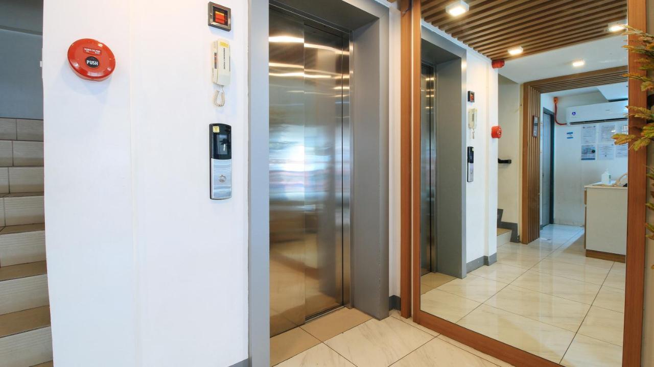 Reddoorz Plus @ Jardin Suites Guadalupe Nuevo Mandaluyong Εξωτερικό φωτογραφία