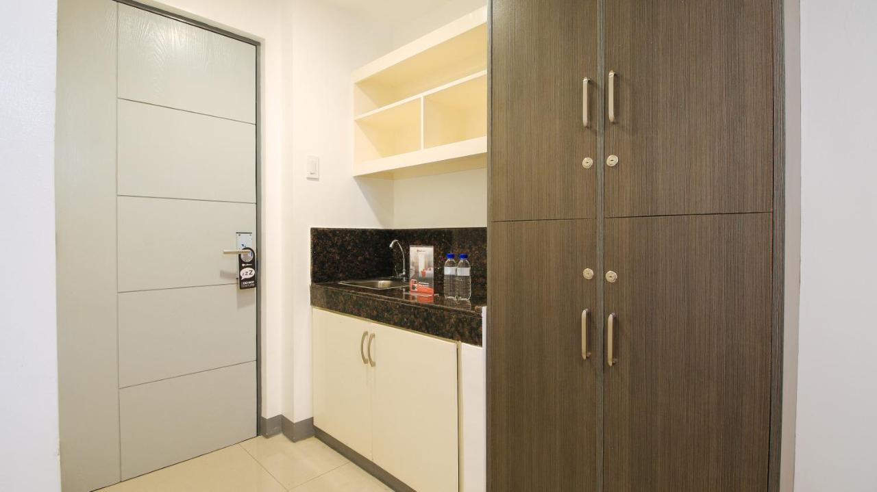 Reddoorz Plus @ Jardin Suites Guadalupe Nuevo Mandaluyong Εξωτερικό φωτογραφία