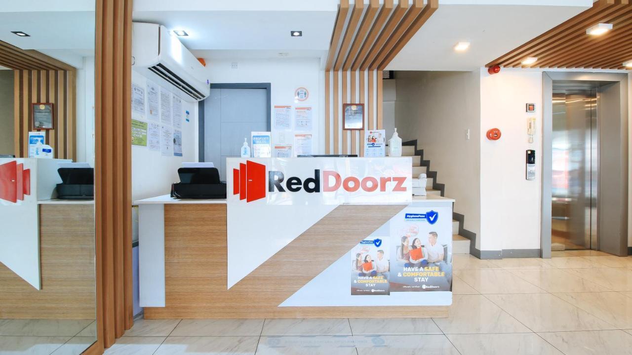 Reddoorz Plus @ Jardin Suites Guadalupe Nuevo Mandaluyong Εξωτερικό φωτογραφία